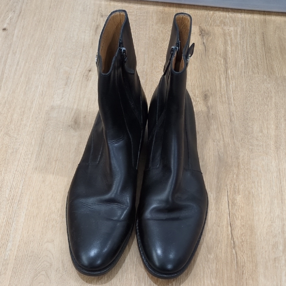 Gucci Interlocking G Black Leather Zip up Boots - Picture 2 of 8